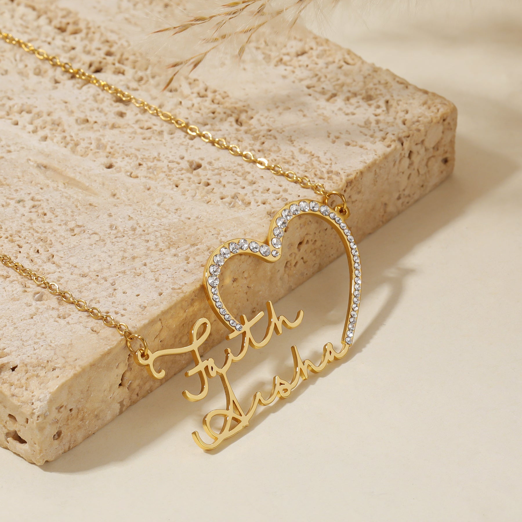 Collier Personnalisé Iced Heart avec Double Script pour Cadeau Unique 3